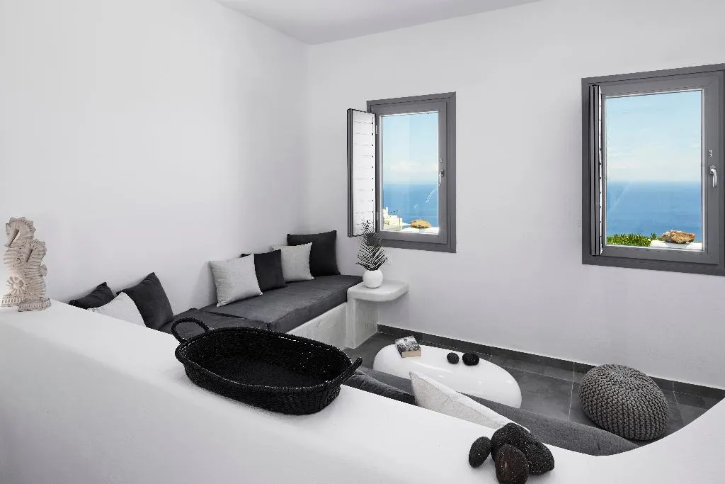 SUITE HONEYMOON Room, Golden East, Santorini
