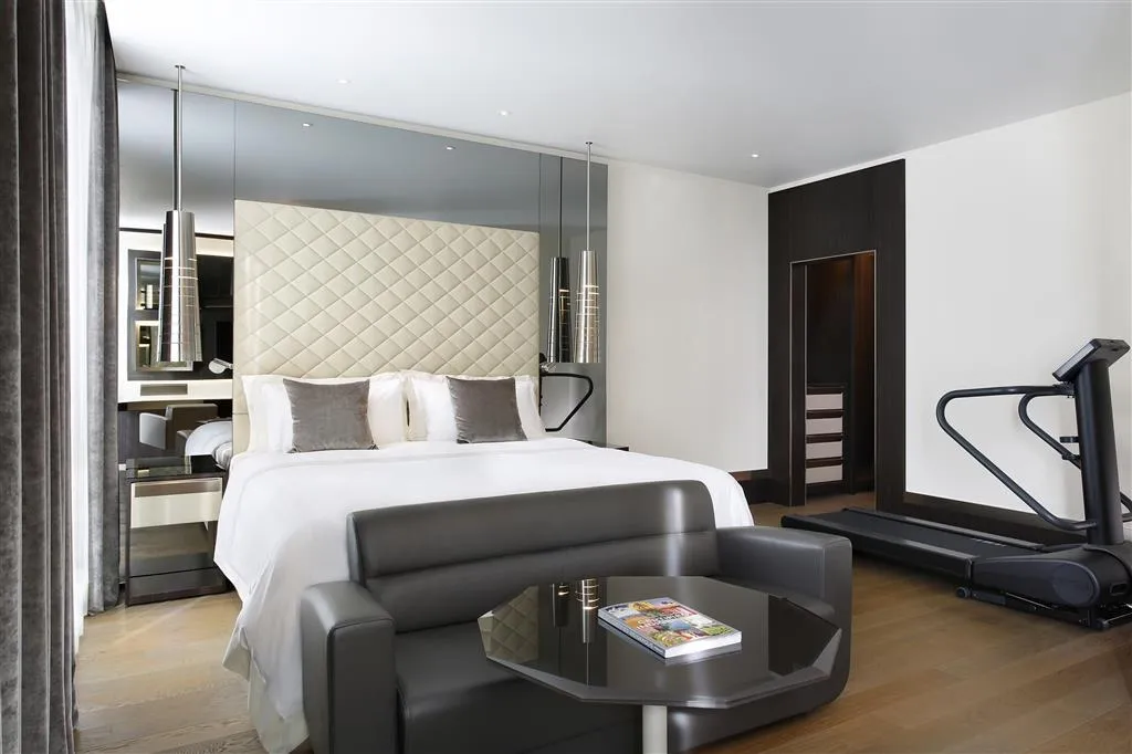Room, Excelsior Hotel Gallia, a Luxury Collection Hotel, Milan