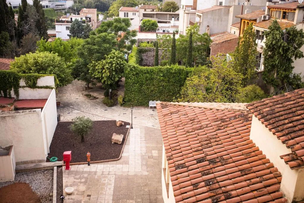 TRIPLE SUPERIOR Room, Hotel Balneario Broquetas, Barcelona