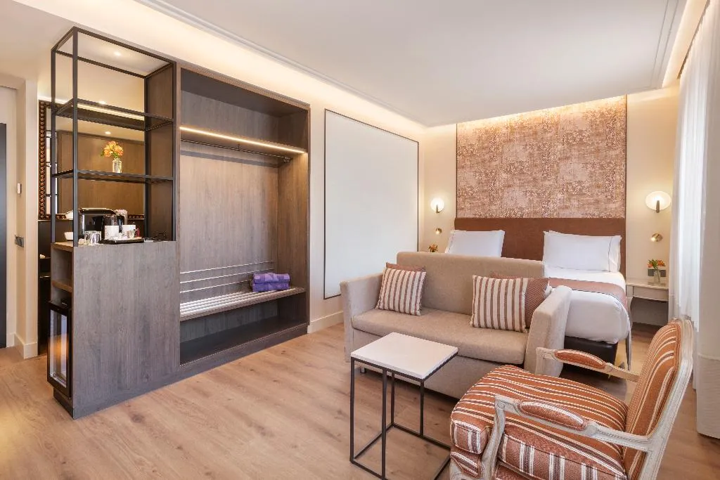 TRIPLE STANDARD Room, Eurostars Sevilla Boutique, Seville