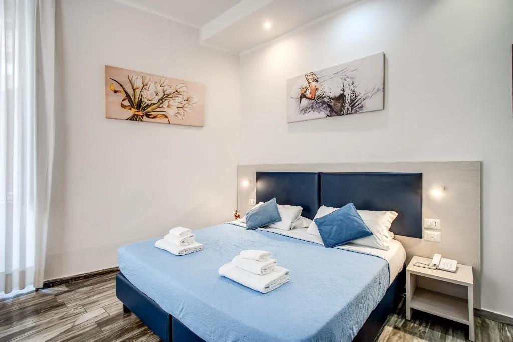 DOUBLE STANDARD Room, Napoli'S Gold, Naples