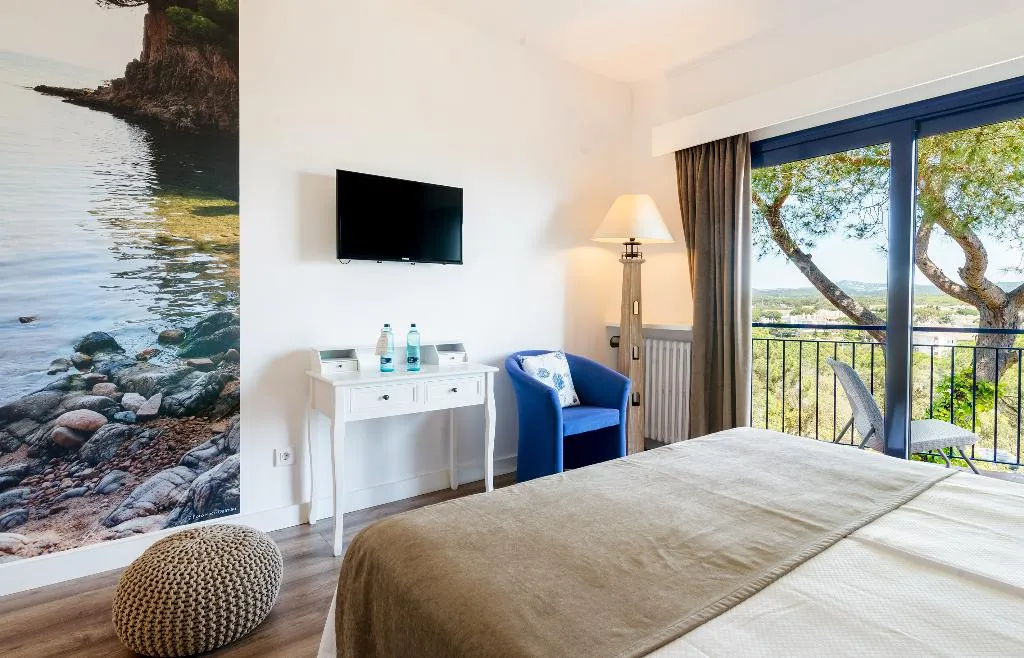 Double or Twin DELUXE SEA VIEW Room, Garbi Calella Palafrugell, Costa Brava