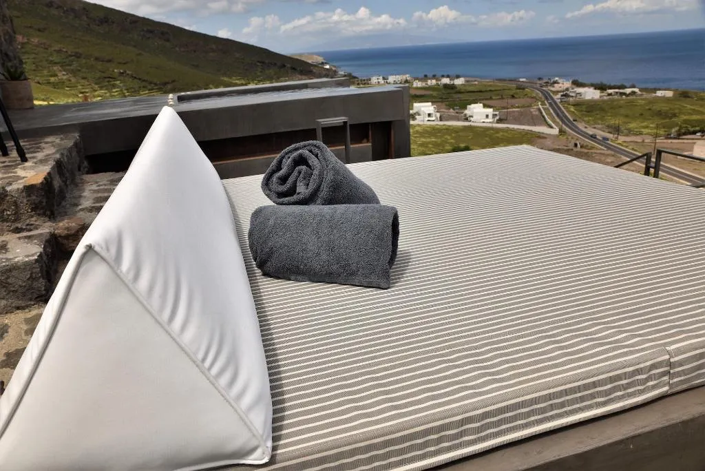 Room, Horizon Mills Villas & Suites, Santorini