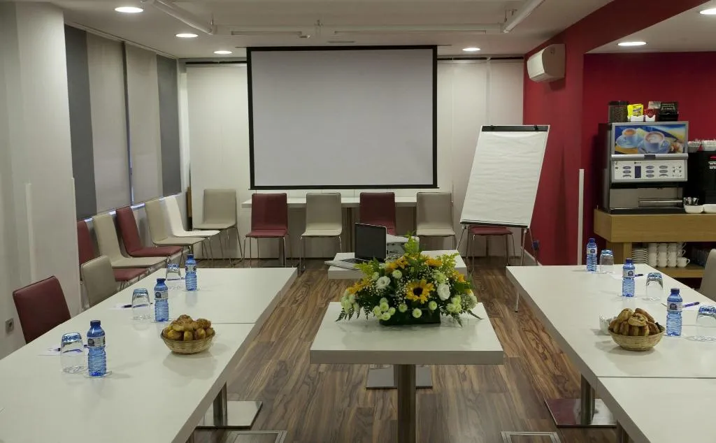 Conferences, Muralto Madrid Princesa, Madrid