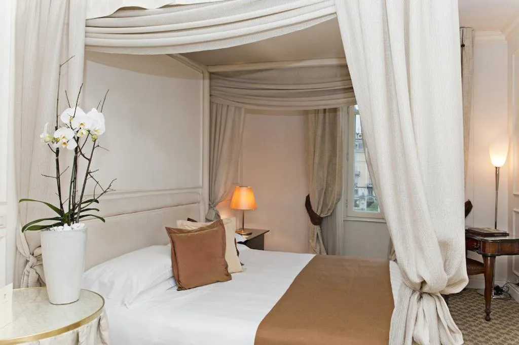 DOUBLE DELUXE Room, Albergo Terminus, Milan