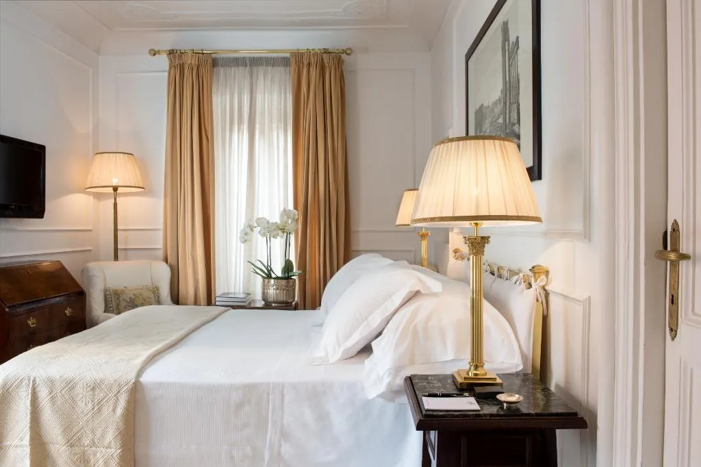 Double or Twin CLASSIC Room, Grand Hotel Plaza, Rome