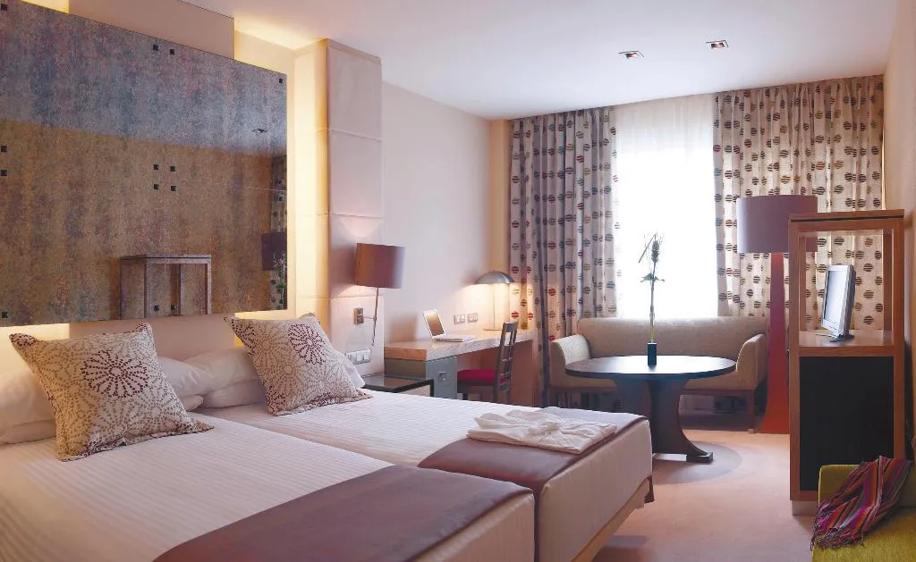 DOUBLE SUPERIOR Room, Hesperia Presidente, Barcelona