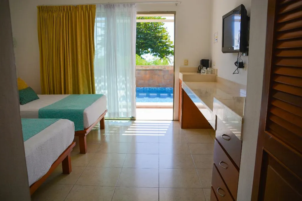 DOUBLE OCEAN FRONT Room, Casa Melissa, Playa Del Carmen