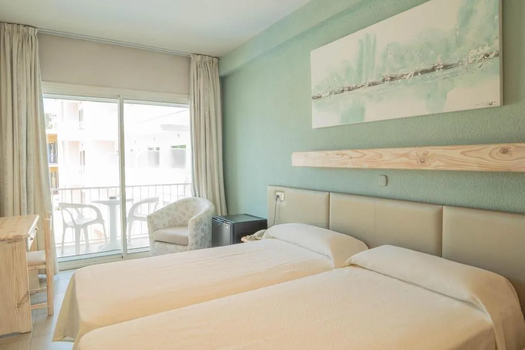 Room, S'Agoita, Costa Brava