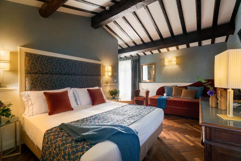 TRIPLE WITH BALCONY Room, Rivoli Boutique Hotel, Florence