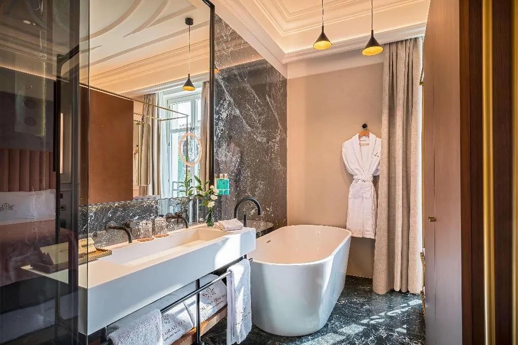 Double or Twin DELUXE Room, Palacio Gran Via, A Royal Hideaway Hotel, Andalucia