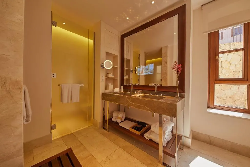 JUNIOR SUITE GARDEN VIEW Room, Cap Vermell Grand Hotel, Majorca