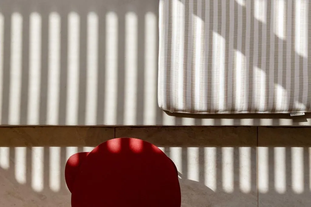 Room, Newel Psychiko, Athens