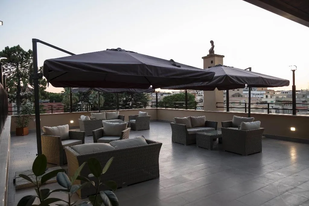 Terrace, Casa per Ferie Checkin Villa Angelina, Rome