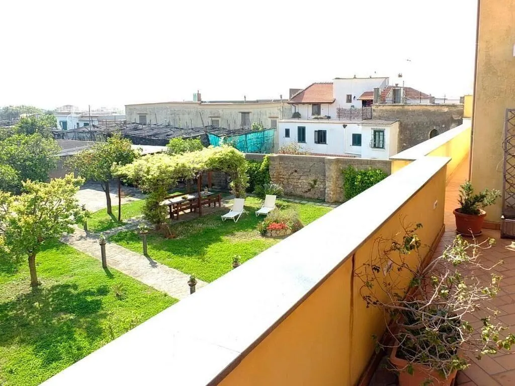 Room, B B Villa Elisa, Naples