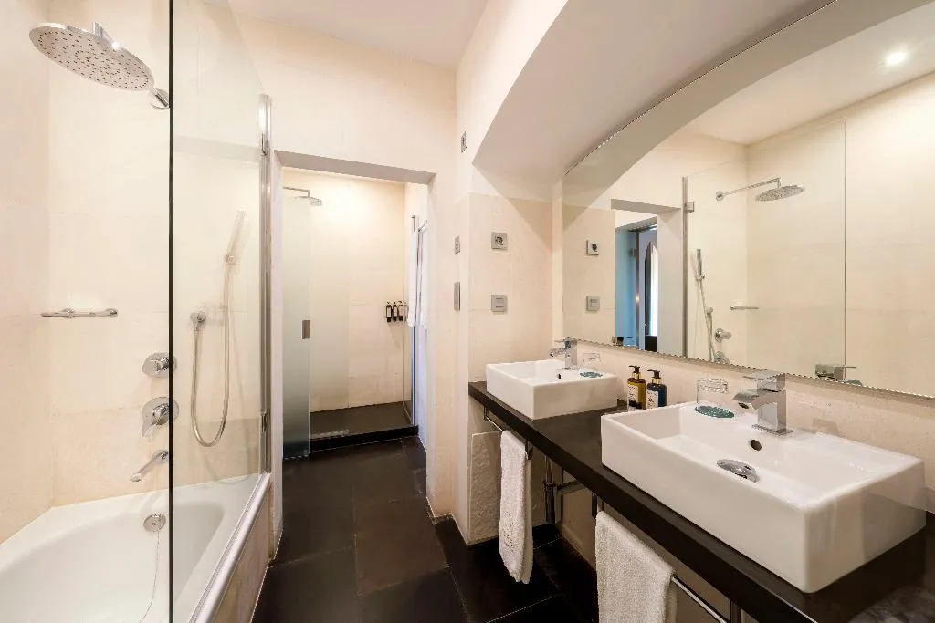 JUNIOR SUITE STANDARD Room, Áurea Convento Capuchinos by Eurostars Hotel, Madrid