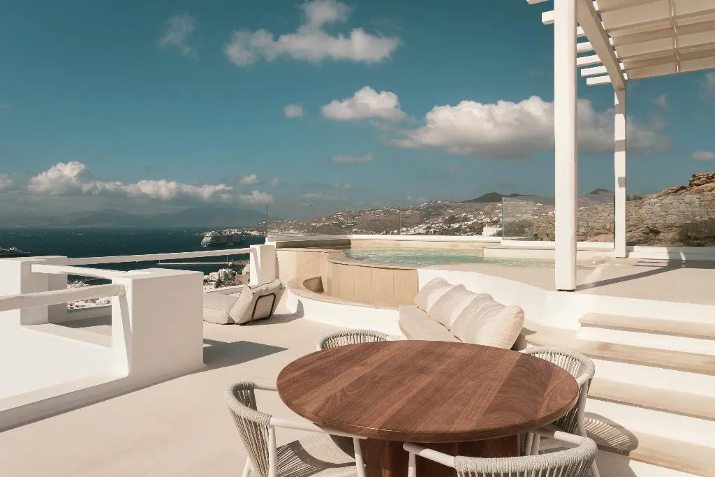 SUITE SEA VIEW HONEYMOON Room, Lovia Mykonos, Mykonos