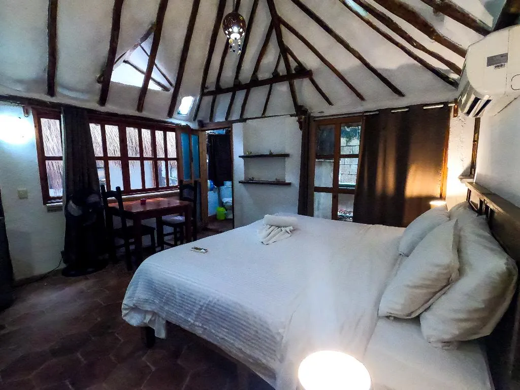 Cabin KING SIZE BED Room, Casaejido, Playa Del Carmen