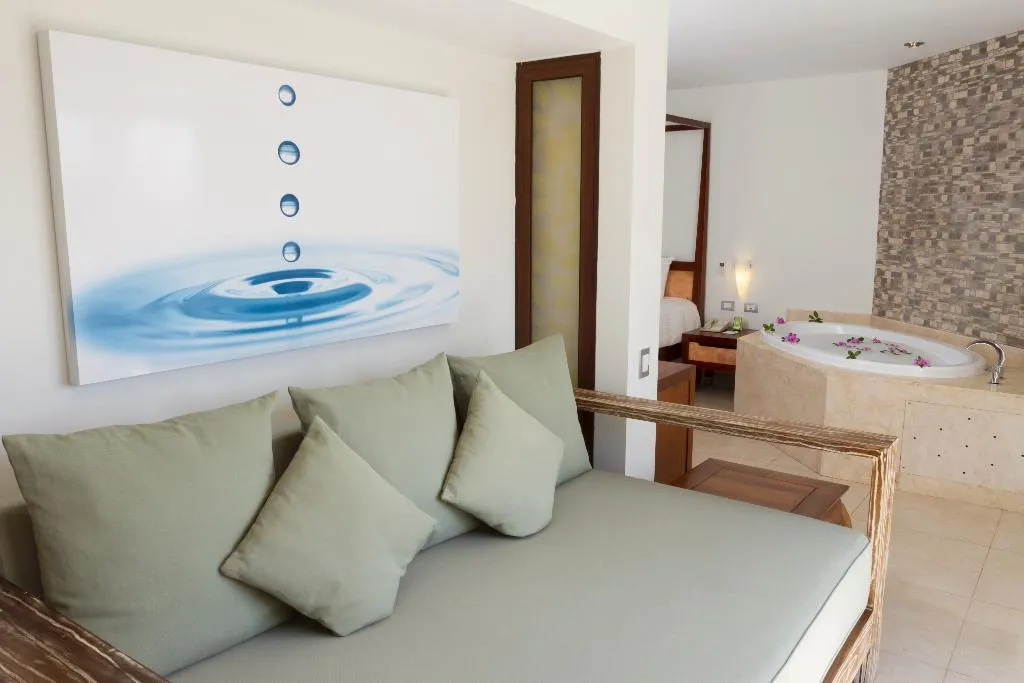Room, Sandos Caracol Nature Resort & Water Park All Incl, Playa Del Carmen