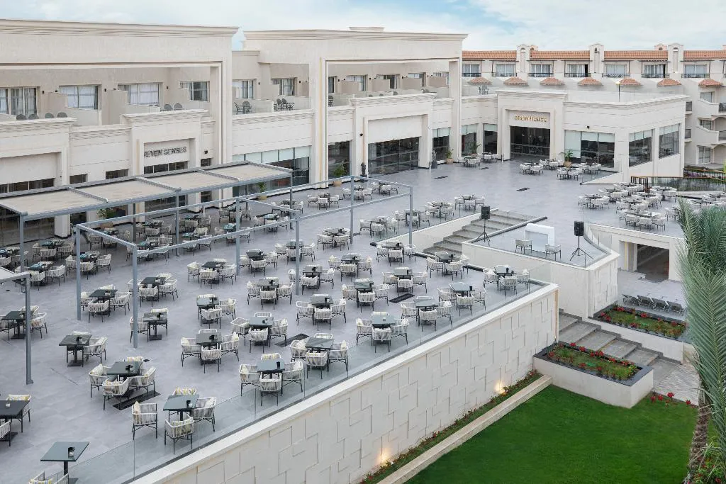 Restaurant, The V Luxury Resort Sahl Hasheesh, Red Sea Riviera