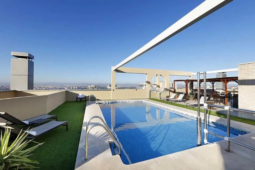 Pool, Eurostars Gran Valencia, Valencia
