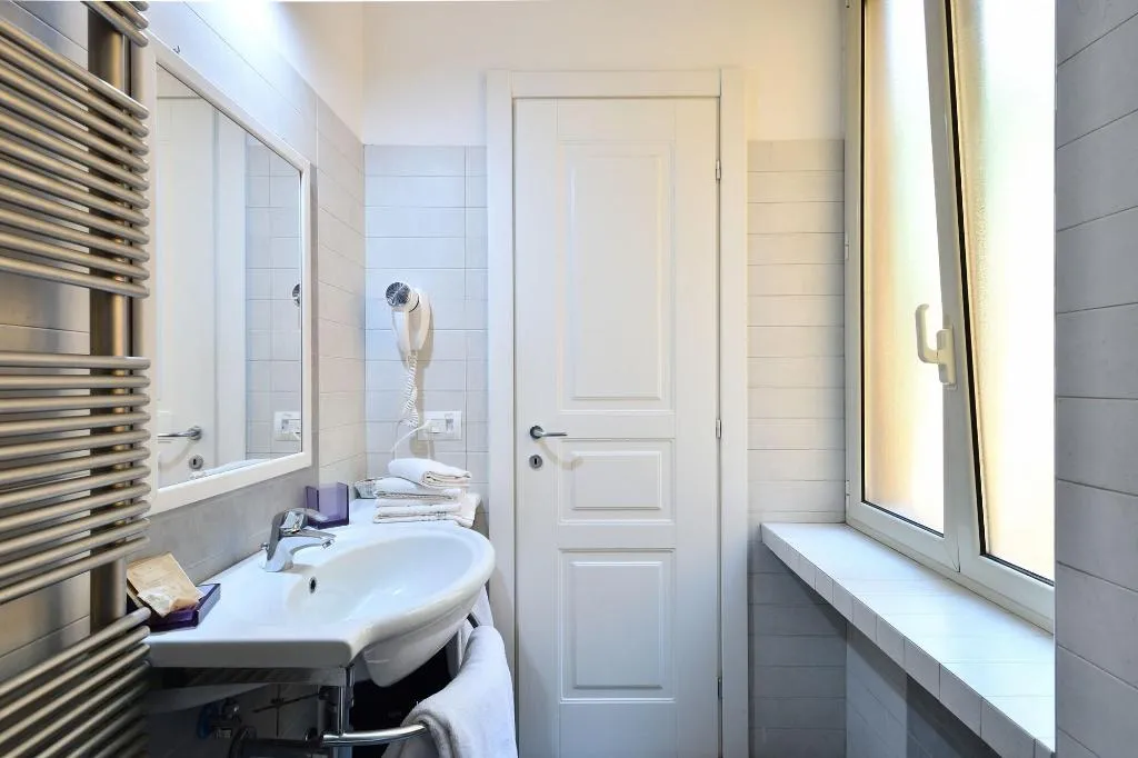 Room, Marta Inn, Rome
