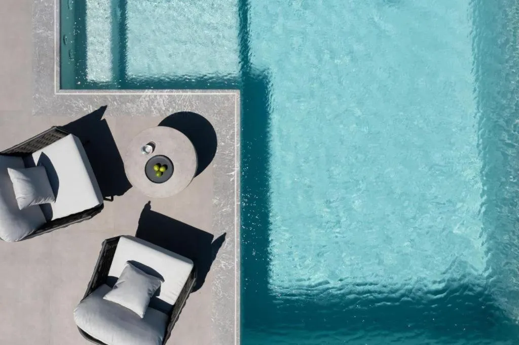 Sports and Entertainment, La Ponta Villas, Santorini