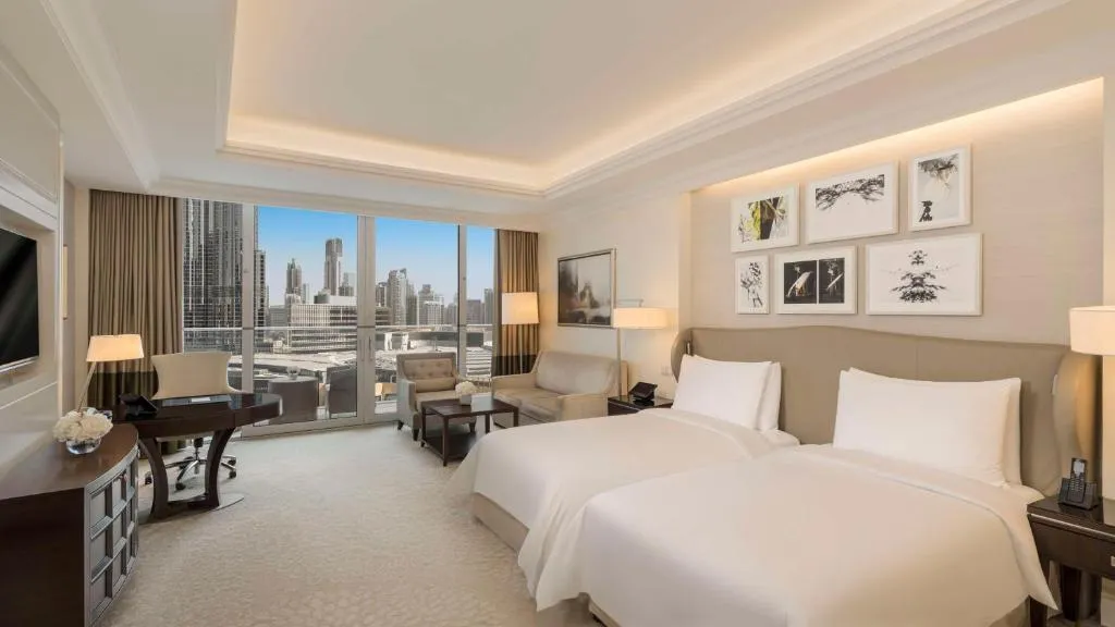 TWIN CLUB WITH VIEWS Room, Kempinski The Boulevard Dubai, Dubai