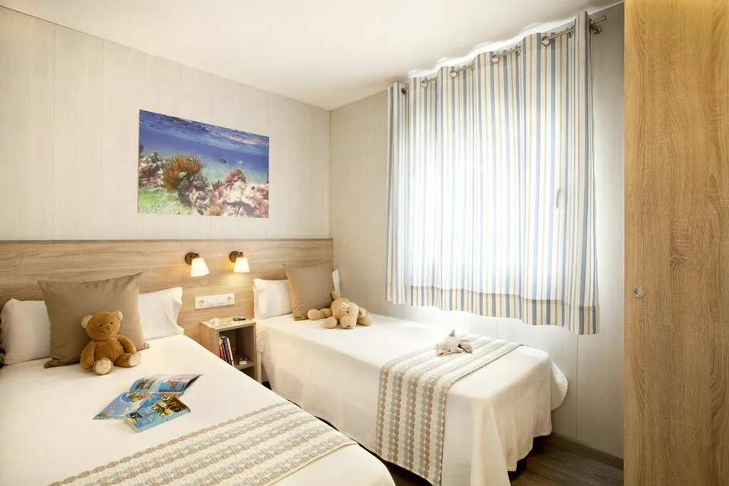 BUNGALOW SUPERIOR Room, La Siesta Salou Resort Camping, Costa Dorada