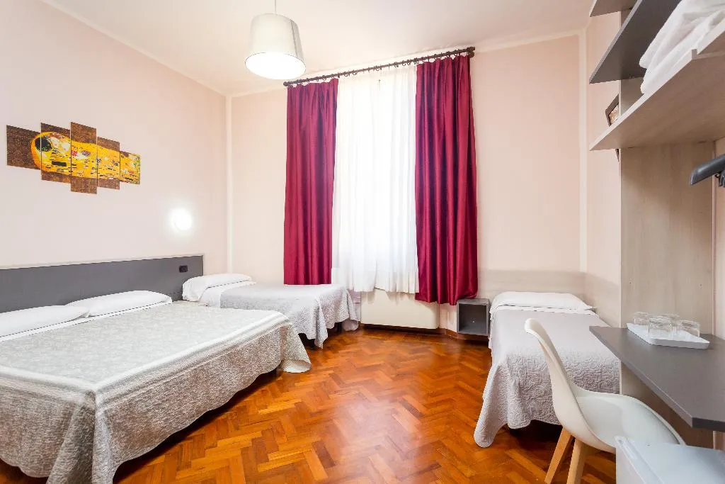 QUADRUPLE STANDARD Room, Basilea, Florence