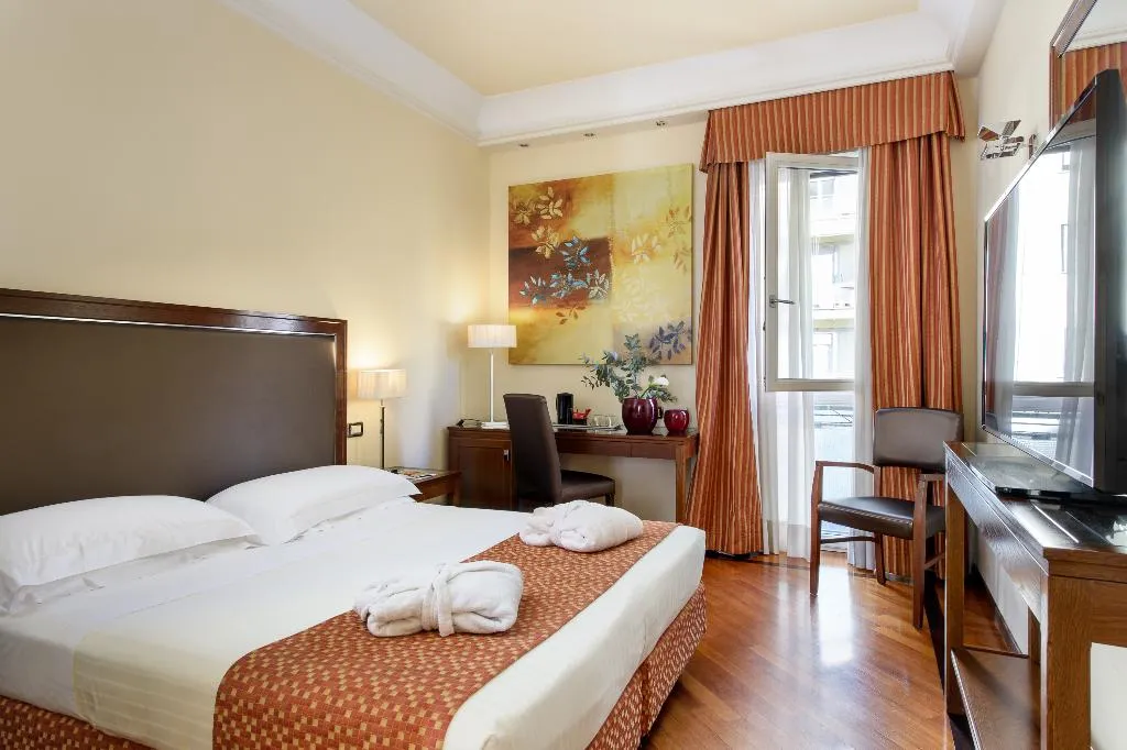 FAMILY ROOM SUPERIOR Room, Grand Hotel Adriatico, Florence