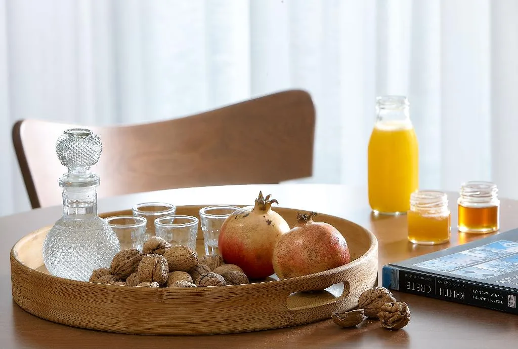 SUITE ONE BEDROOM Room, Volta Suites And Villas, Crete