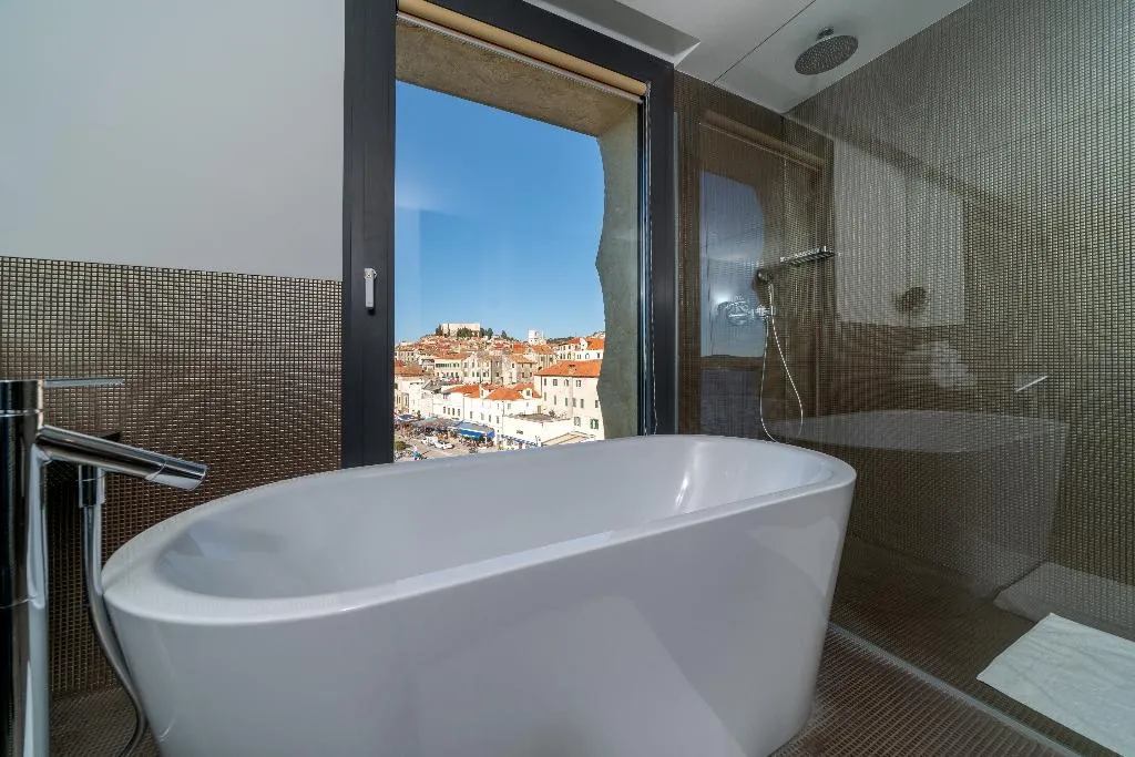 DOUBLE DELUXE SEA VIEW Room, Hotel Bellevue-Superior City Hotel, Split