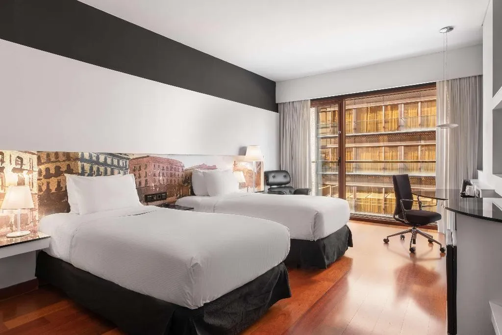TWIN GUEST ROOM Room, Hilton Madrid Airport, Madrid