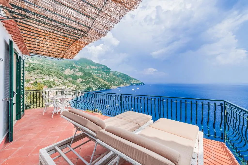 SUITE SEA VIEW WITH TERRACE Room, Le Agavi hotel, Naples
