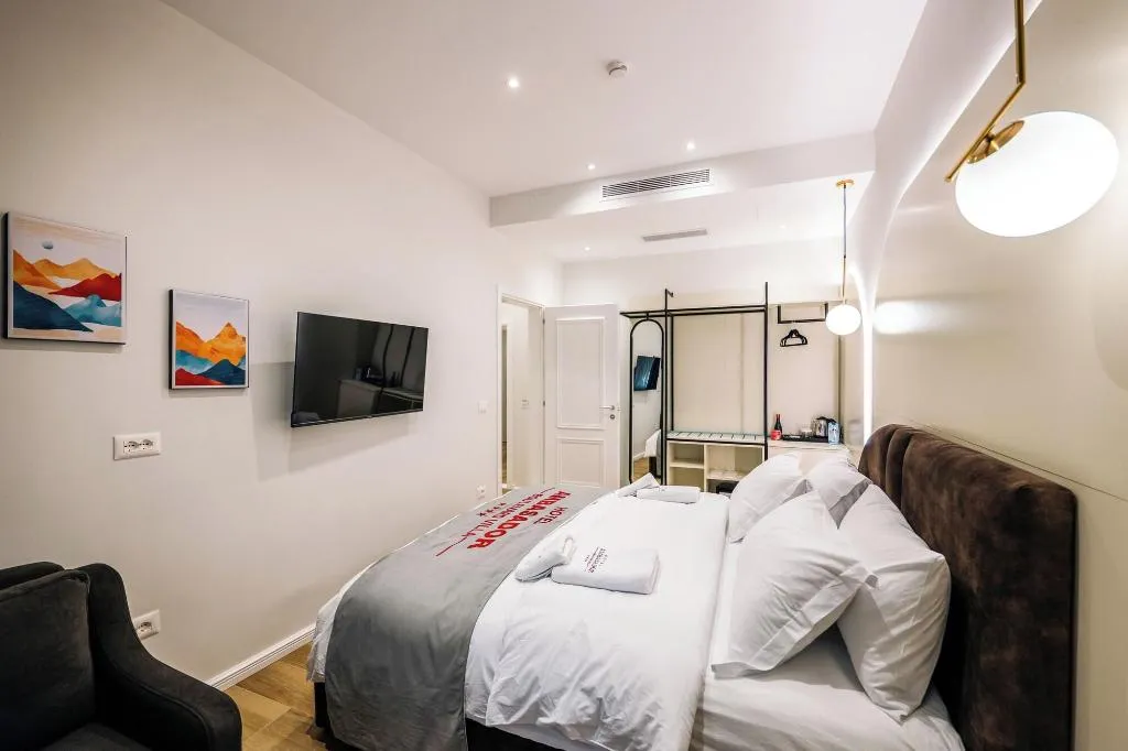 Room, Ambasador Hotel, Durres