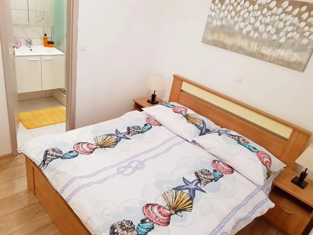 APARTMENT CAPACITY 4 Room, Apartments Bosko, Split