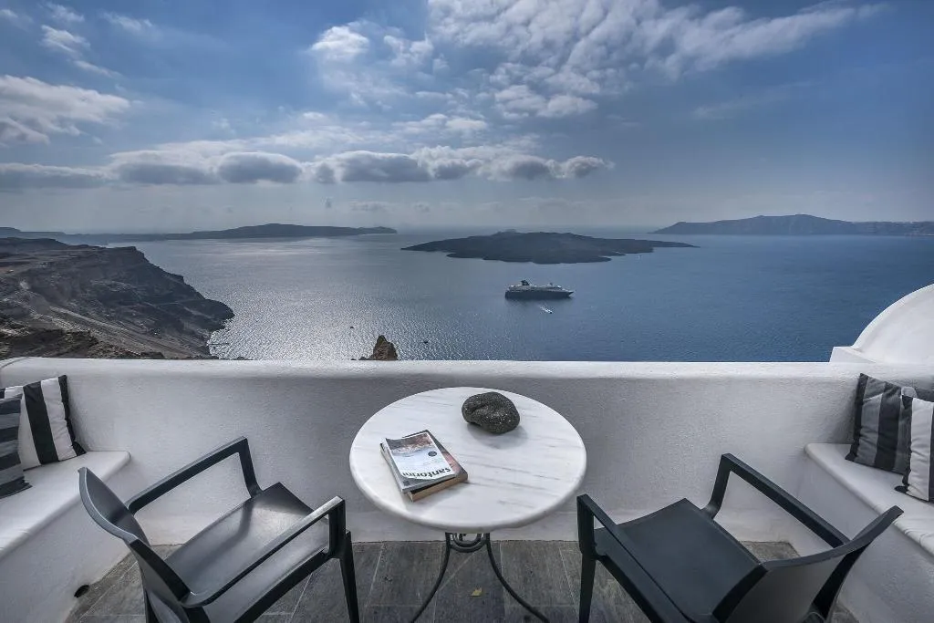 Room, Aigialos Luxury Traditional Settlement, Santorini