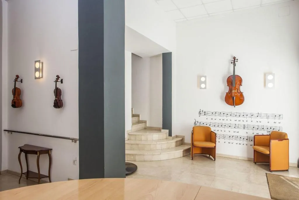 Lobby, Casual de la Música Valencia, Valencia