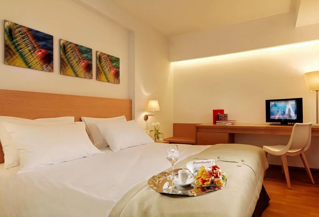 SUITE WITH DOUBLE BED Room, Elefsina Hotel, Athens