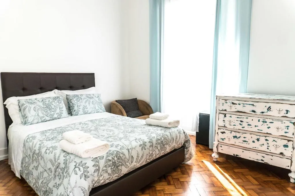 Room, Home Sweet Lisbon, Lisbon
