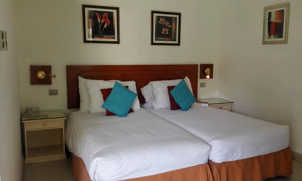 TWIN CLASSIC GARDEN VIEW Room, Cairo Pyramids Hotel, Cairo