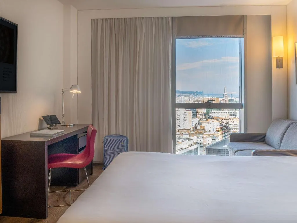 DOUBLE CITY VIEW Room, Novotel Barcelona City, Barcelona