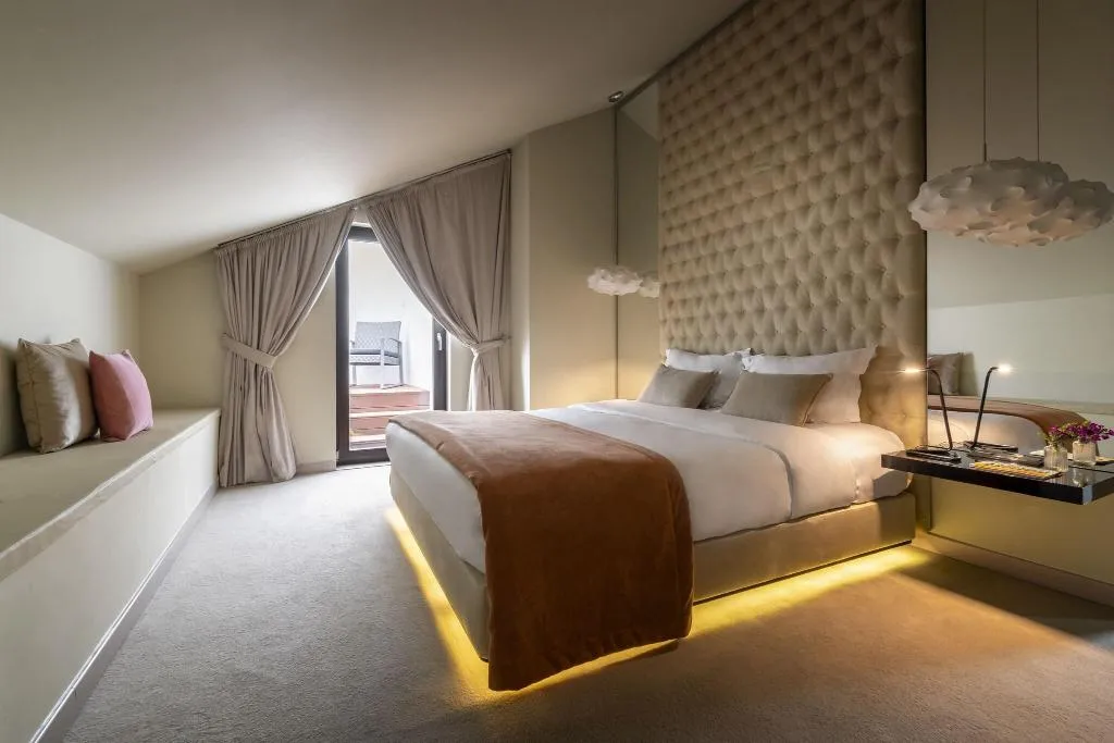 SUITE KING SIZE BED Room, 9 Hotel Mercy, Lisbon