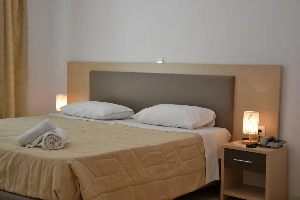 Room, Dassia Holiday Club, Corfu