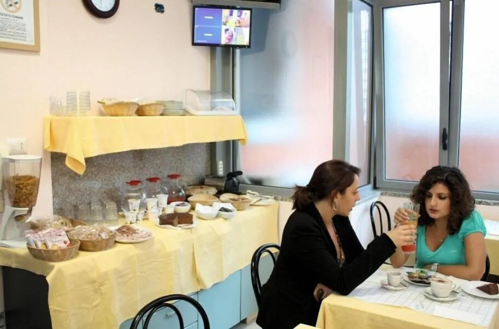Restaurant, Hotel La Caravella   Milano, Milan