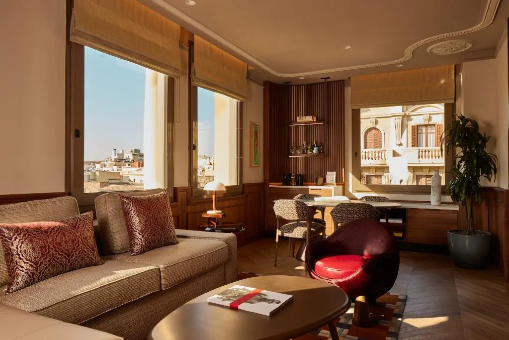 SUITE TWO BEDROOMS Room, Grand Hotel Central, Barcelona