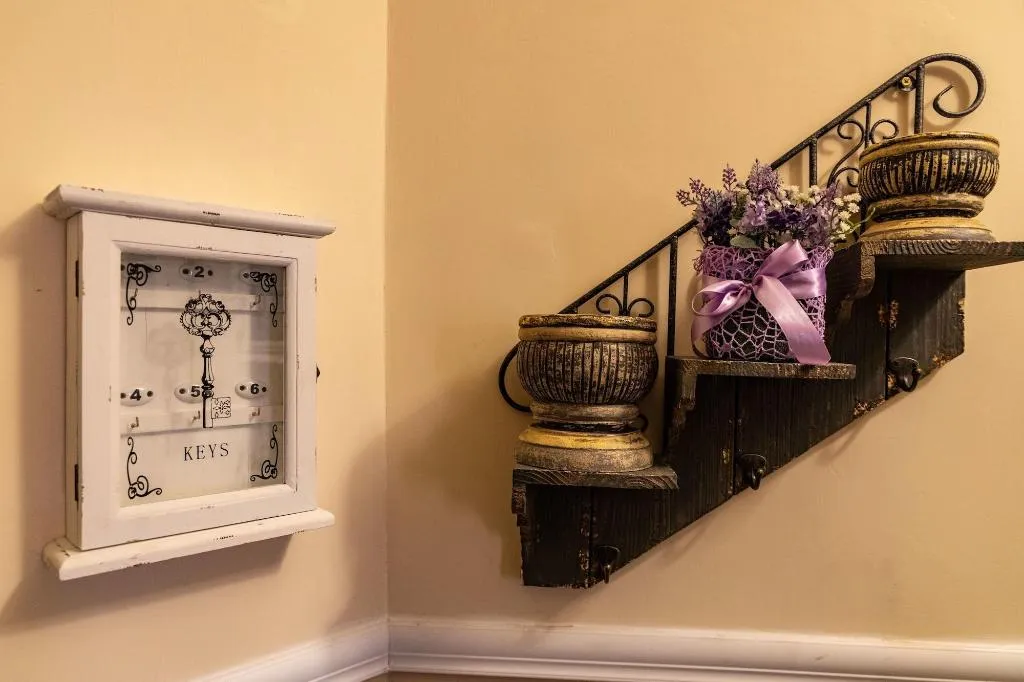 Lobby, Romantic Dreams, Naples