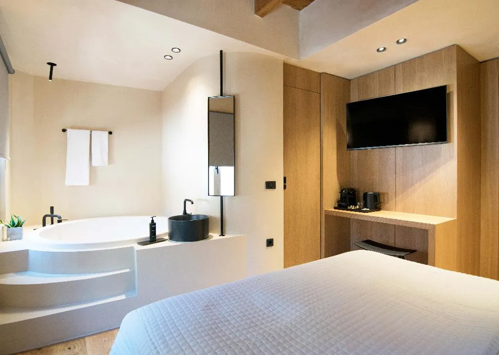 SUITE HONEYMOON Room, Consolato Boutique, Crete