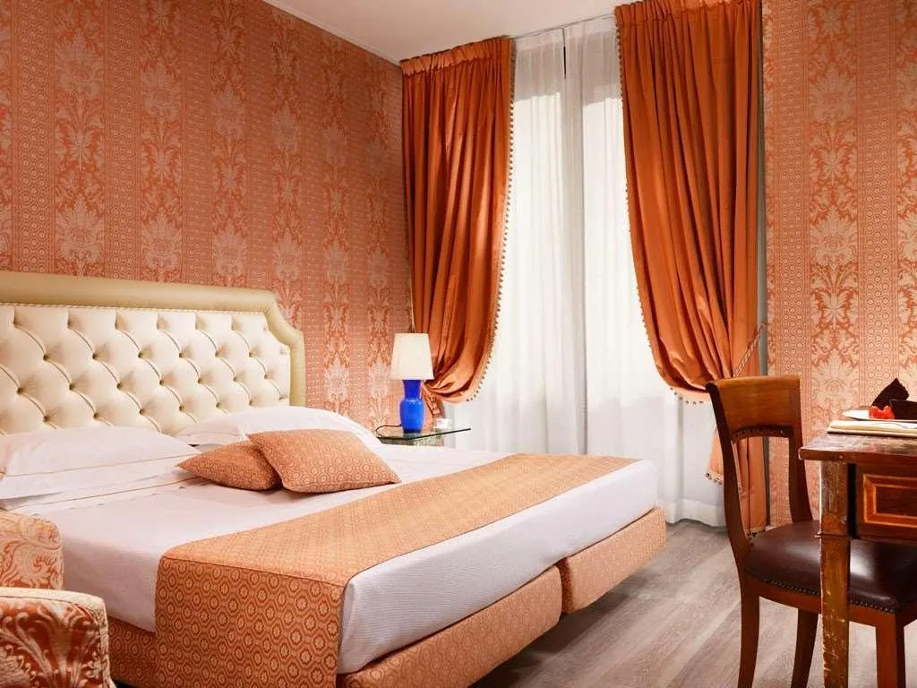Room, Pierre Milano Hotel, Milan